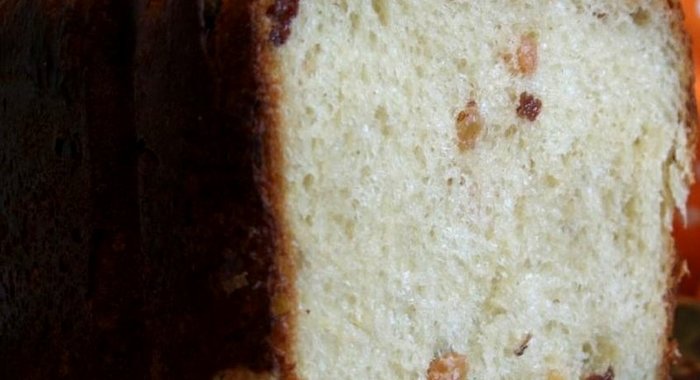 Сдобный хлеб с изюмом