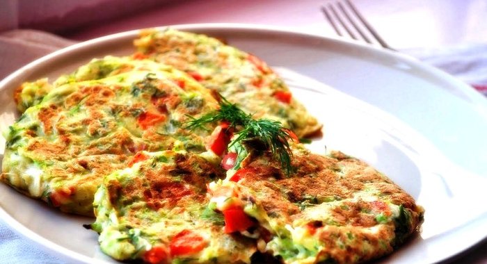 Диетические оладьи из кабачков