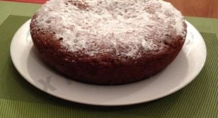 Шоколадный кекс с орехами в мультиварке