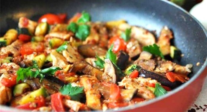 Рататуй с курицей