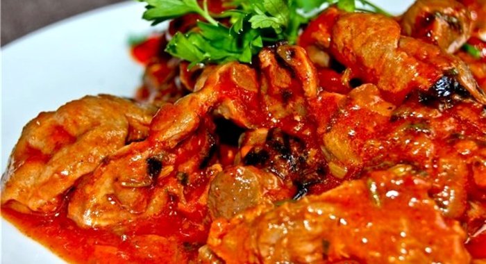 Гуляш из куриных потрохов