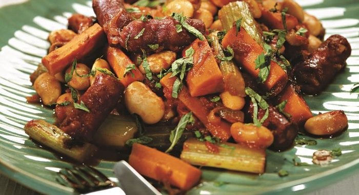 Марокканское рагу с колбасками