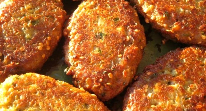 Рыбные котлеты с грибами