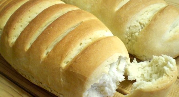 Батон в духовке