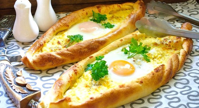 Хачапури по-аджарски