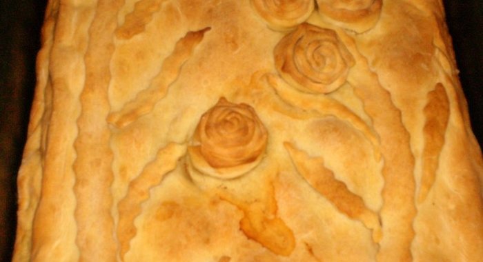 Закрытый пирог с картошкой и мясом