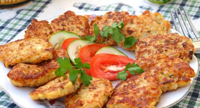 Кабачковые оладьи с индюшиным фаршем