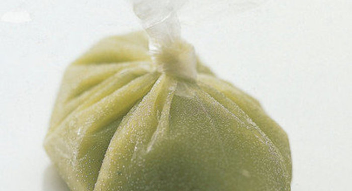 Зеленый суп-пюре (можно использовать в качестве заготовки и хранить в морозильной камере)