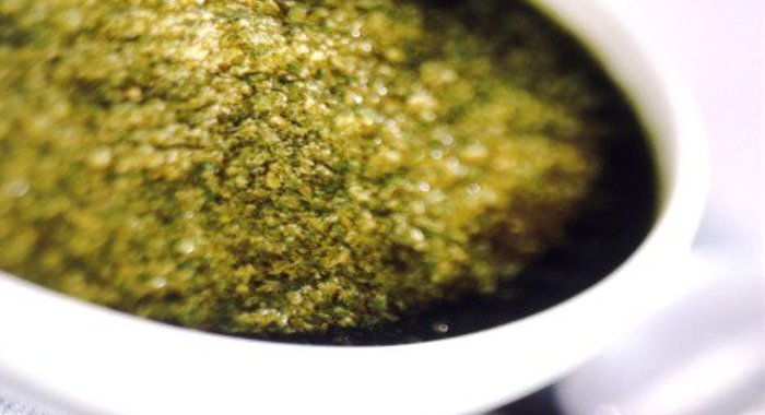 Сладкая заправка с базиликом