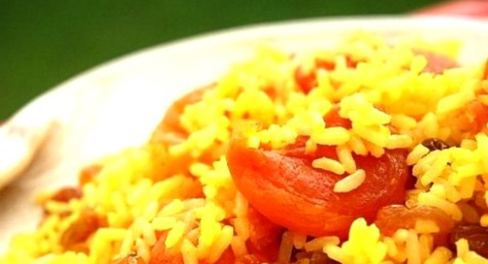 Сладкий плов с сухофруктами