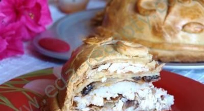 Курник из блинов с курицей и грибами