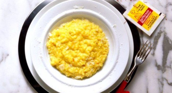 Ризотто с двумя видами сыра и шафраном