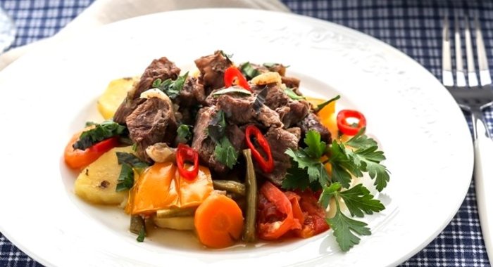 Овощное рагу с бараниной