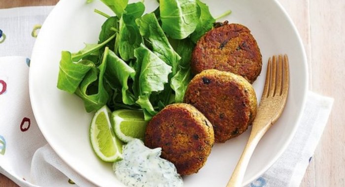 Котлетки из нута со шпинатом