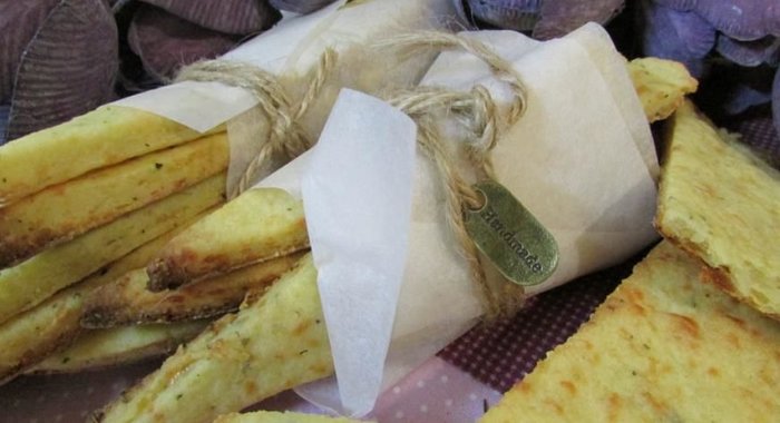 Картофельное печенье с сыром и прованскими травами