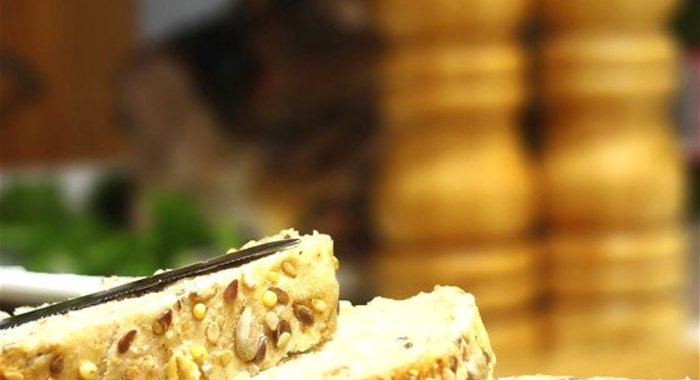 Хлеб с курагой и овсяными хлопьями