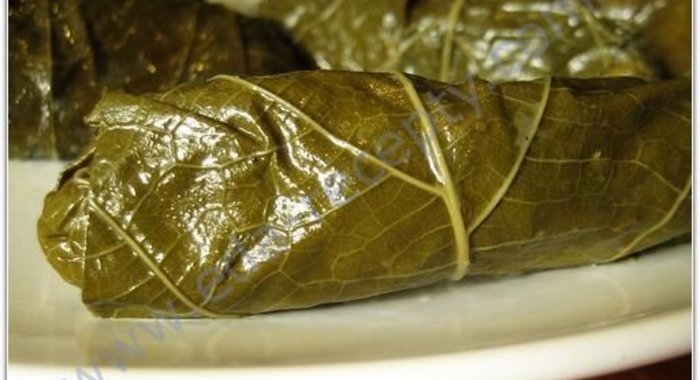 Толма в виноградных листьях