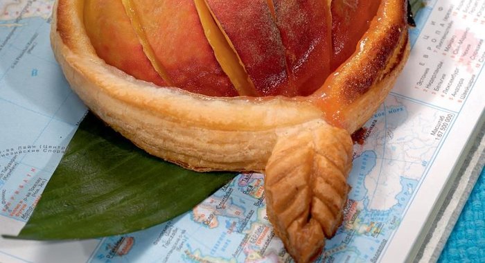 Пирожки с персиками