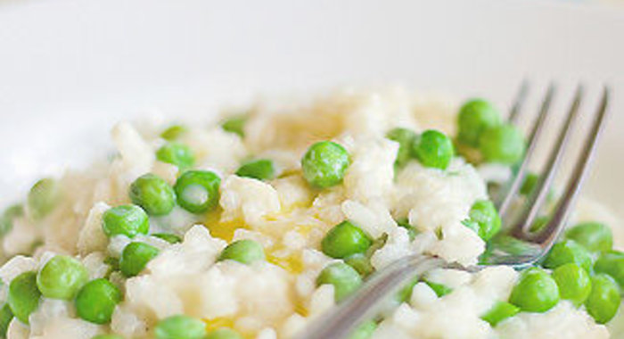 Сливочное ризотто с зеленым горошком