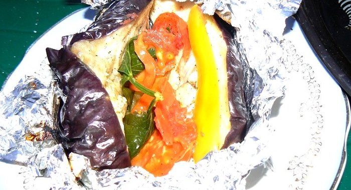 Овощи в фольге на мангале