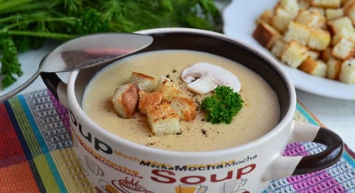 Сливочный суп-пюре с сыром с грибами