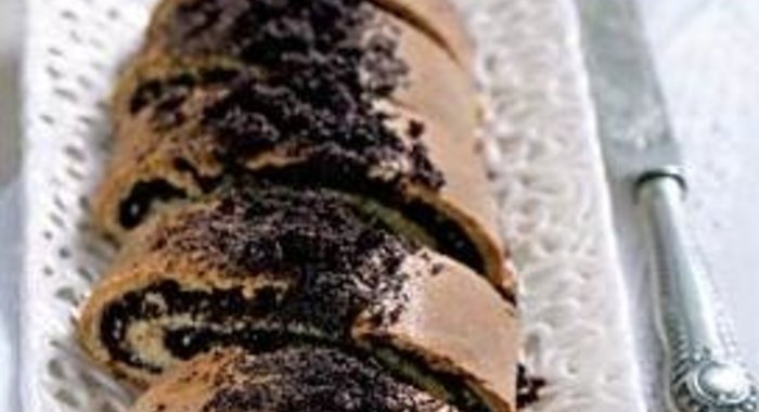 Рулет медовый с перцем и маком