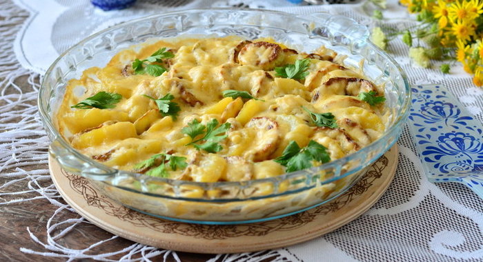 Запеканка из кабачка и картофеля