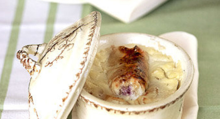 Блинчики с творогом, запеченные в сметане