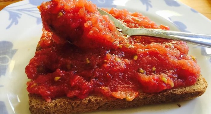 Пан кон томате (pan con tomate) хлеб с помидорами
