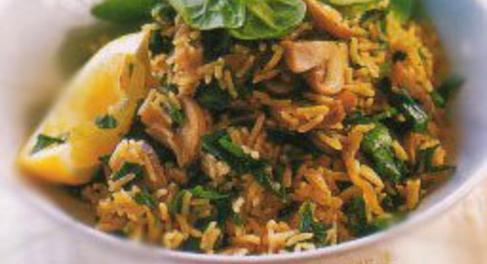 Плов со шпинатом, грибами и лимоном