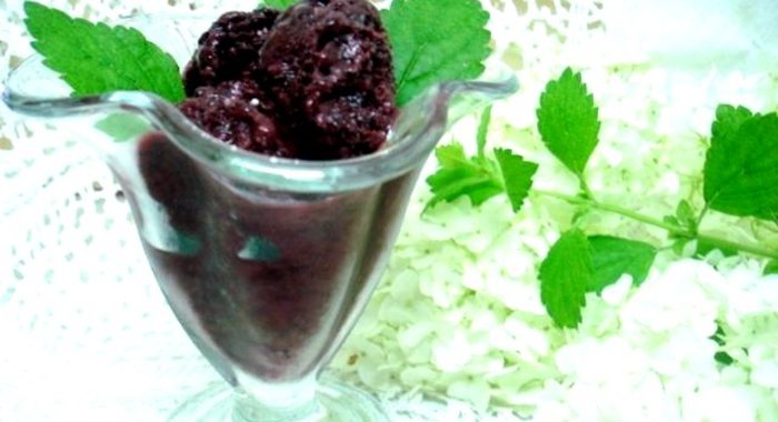 Черничное мороженое