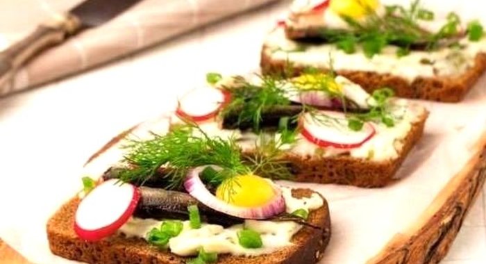 Норвежские бутерброды с рыбой смёрребрёд