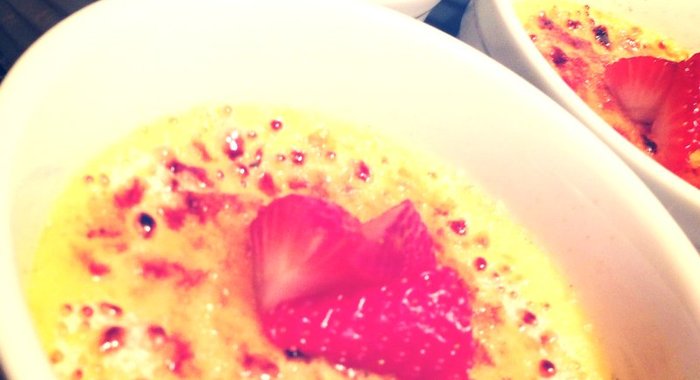 Десерт крем-брюле