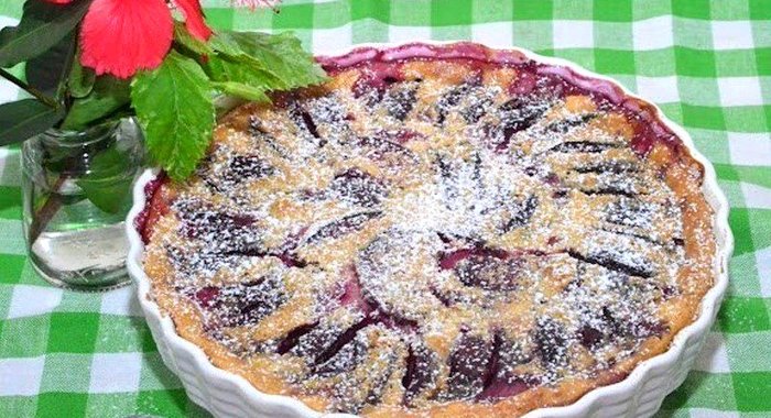 Запеканка со сливами