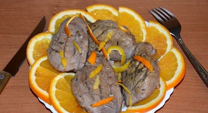 Утиные грудки в цитрусовом маринаде