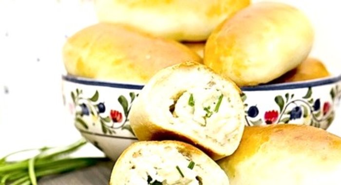 Пирожки с рисом и луком