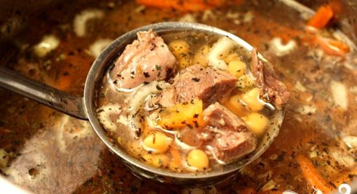 Суп из баранины с нутом