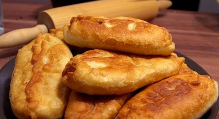Пирожки с картошкой на сковороде