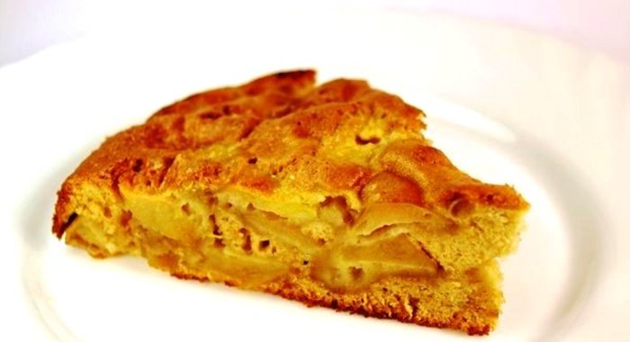 Шарлотка диетическая с яблоками