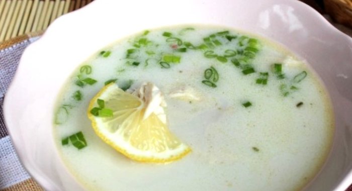 Суп-пюре из цветной капусты с курицей