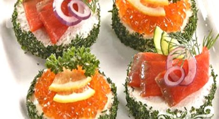 Бутерброды с икрой и рыбой