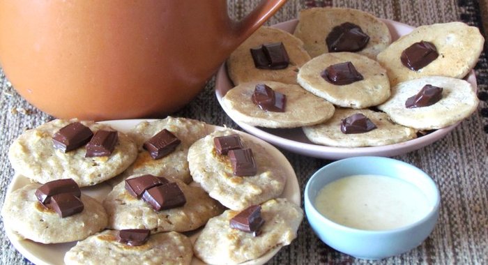 Овсяные оладьи с шоколадом