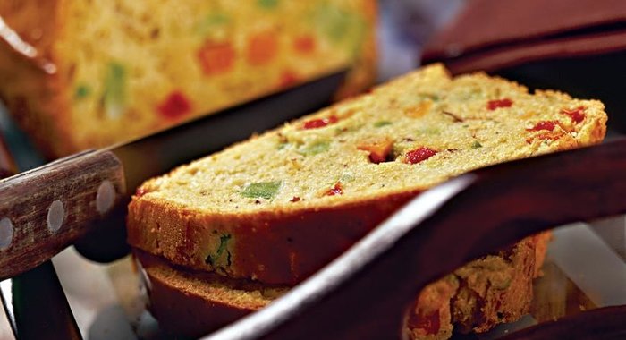 Цветной хлеб с овощами