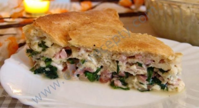 Слоеный пирог с ветчиной и сыром