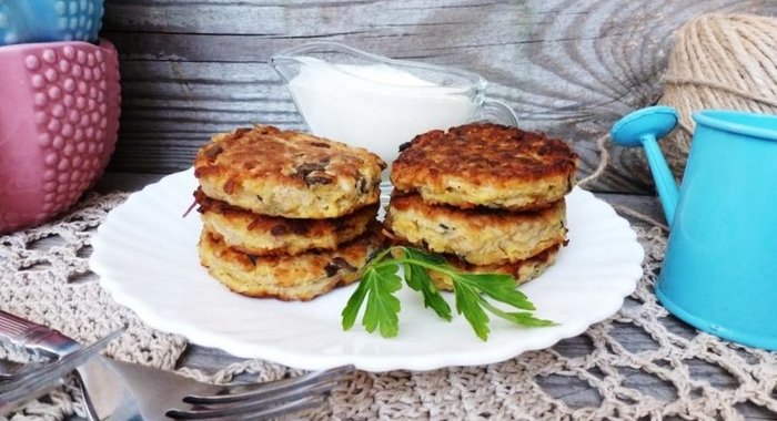 Овощные оладьи с шампиньонами