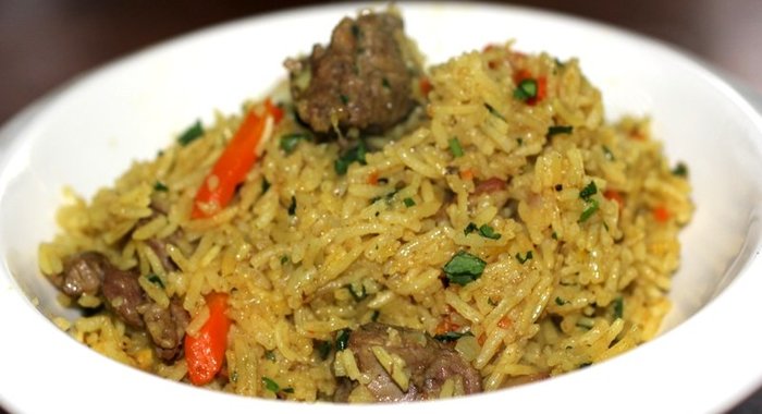 Плов из баранины в мультиварке