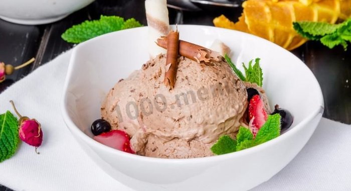 Десерт Семифредо шоколадное мороженое