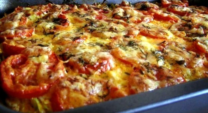 Запеканка из кабачков с фаршем и помидорами