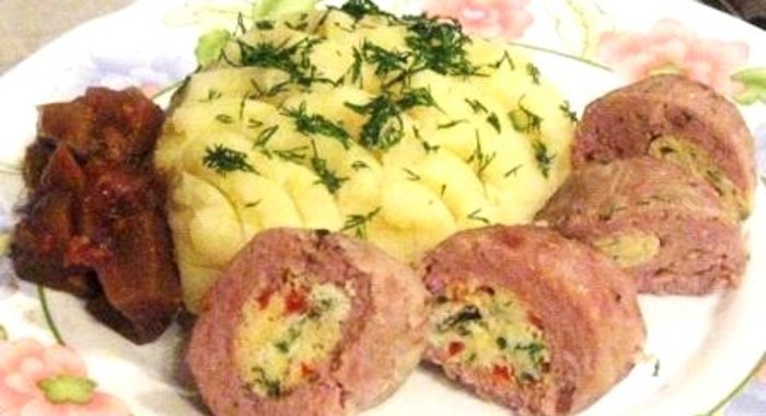 Мясные зразы с омлетом