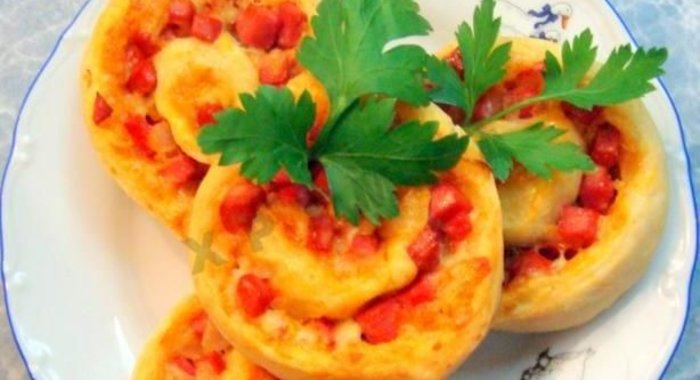 Рулетики-пиццы из творожного теста